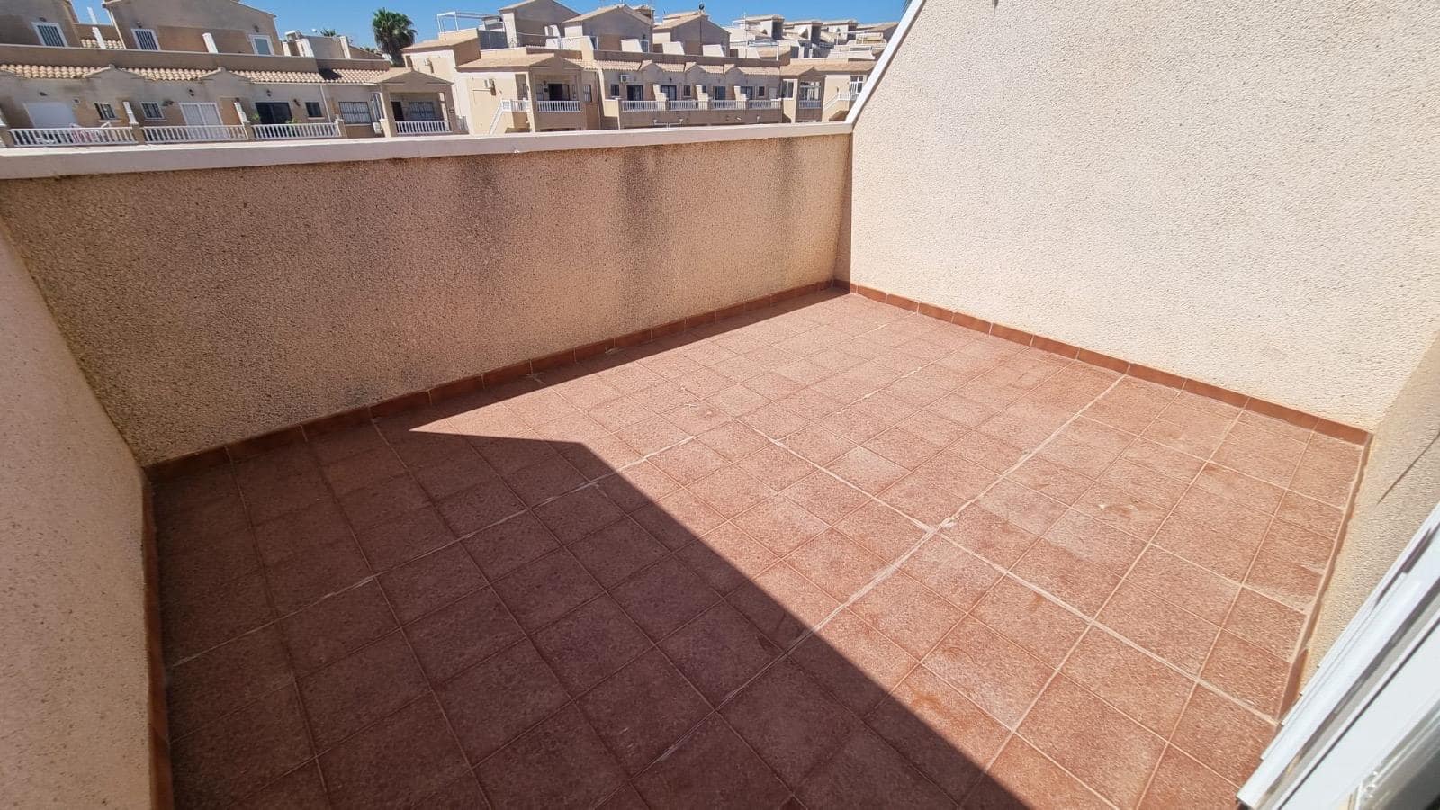 2 makuuhuone Huoneisto myytävänä paikassa Orihuela Costa mukana uima-altaan - 222 000 € (Ref: 10038702)