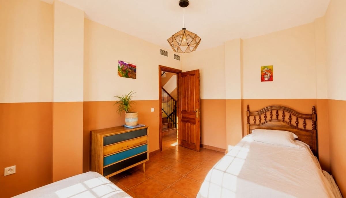 5 sypialnia Willa na sprzedaż w Puerto de la Torre - 595 000 € (Ref: 10038705)