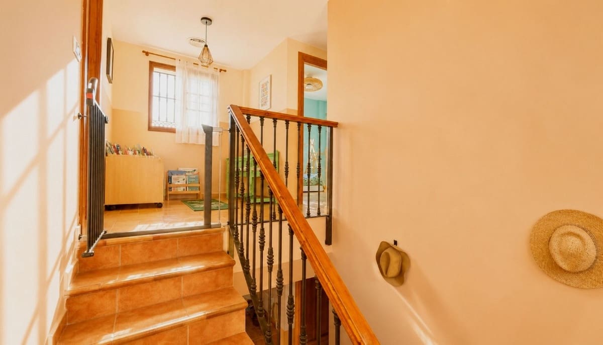 5 sypialnia Willa na sprzedaż w Puerto de la Torre - 595 000 € (Ref: 10038705)