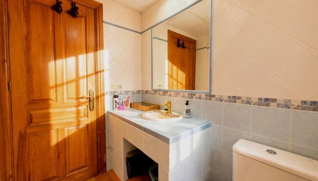 5 sypialnia Willa na sprzedaż w Fuente Alegre, Miasto Málaga - 595 000 € (Ref: 10038705)