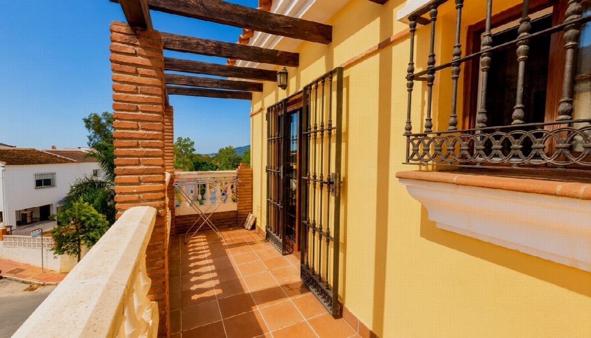 5 bedroom Villa for sale in Puerto de la Torre - € 595,000 (Ref: 10038705)