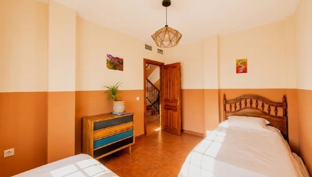 5 chambre Villa/Maison à vendre à Diseminado Dm P de la Torre, Malaga ville - 595 000 € (Ref: 10038705)