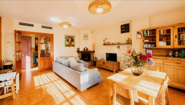 5 sypialnia Willa na sprzedaż w Fuente Alegre, Miasto Málaga - 595 000 € (Ref: 10038706)