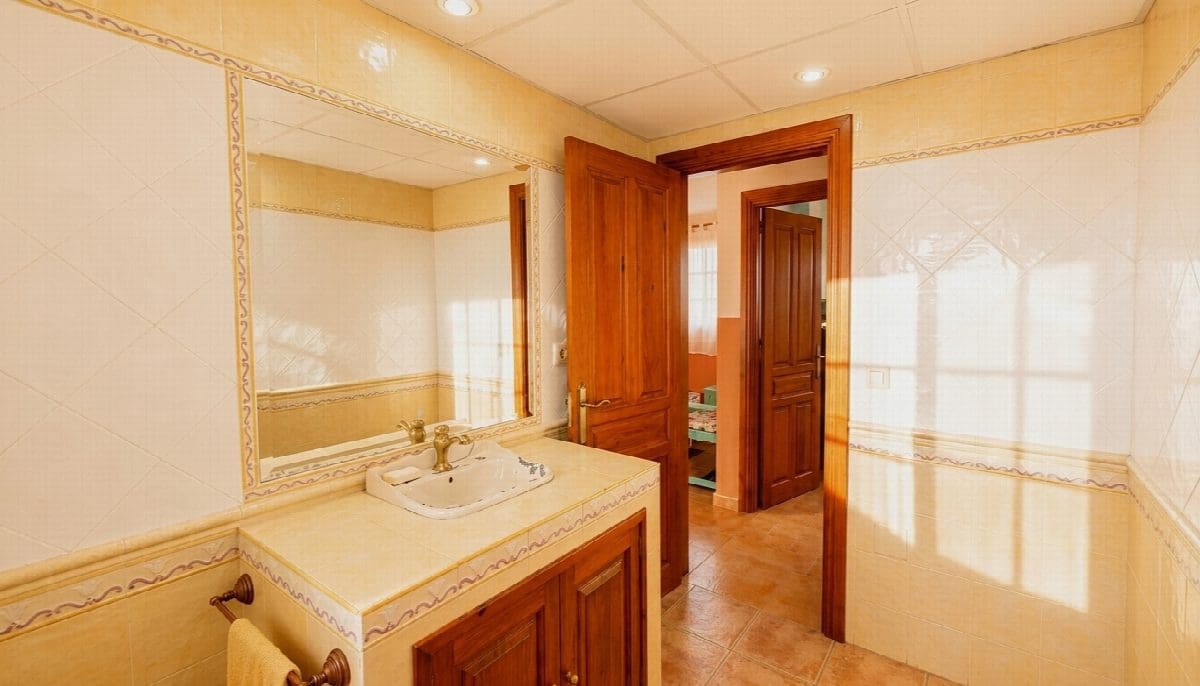 5 bedroom Villa for sale in Puerto de la Torre - € 595,000 (Ref: 10038706)