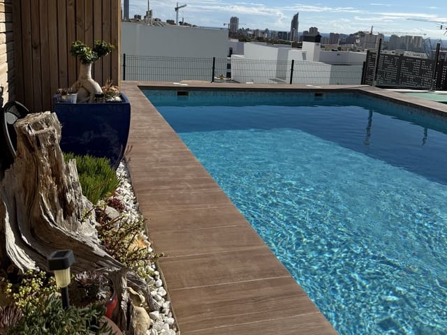 3 slaapkamer Halfvrijstaande villa te koop in Finestrat Pueblo, Finestrat met zwembad - € 585.000 (Ref: 10042065)