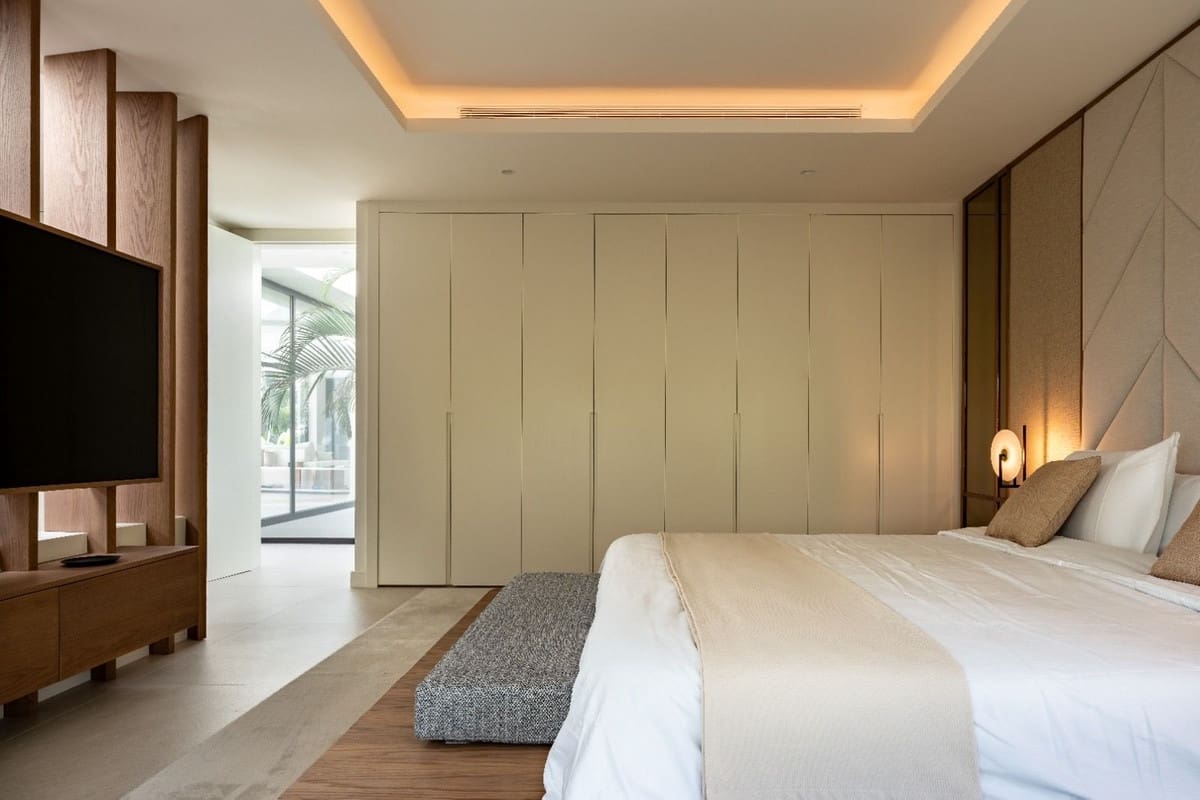 5 quarto Moradia para venda em Marbella com piscina - 5 875 000 € (Ref: 10042092)