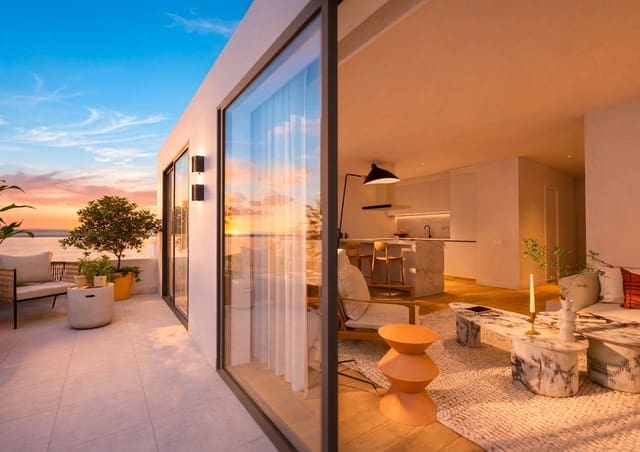 3 bedroom Apartment for sale in La Línea de la Concepción with pool - € 599,000 (Ref: 10042125)