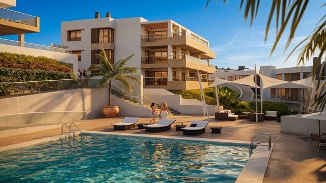 3 bedroom Apartment for sale in La Línea de la Concepción with pool - € 599,000 (Ref: 10042125)