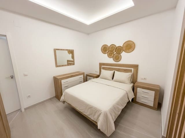 1 bedroom Apartment for sale in Torremolinos - € 300,000 (Ref: 10042136)