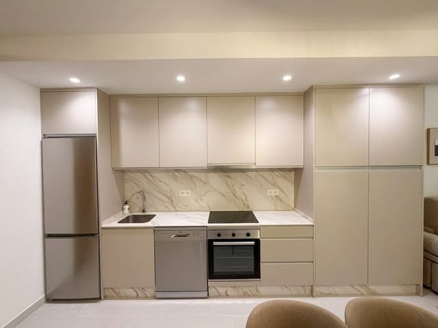 1 bedroom Apartment for sale in Torremolinos - € 300,000 (Ref: 10042136)