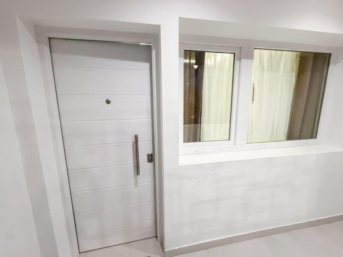 1 bedroom Apartment for sale in Torremolinos - € 300,000 (Ref: 10042136)