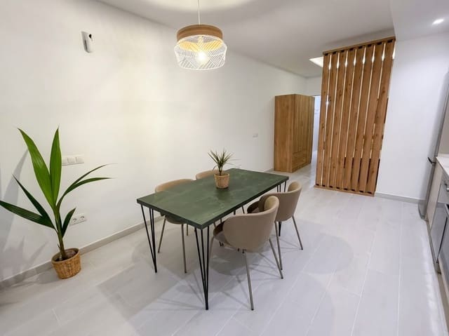 1 bedroom Apartment for sale in Torremolinos - € 300,000 (Ref: 10042136)