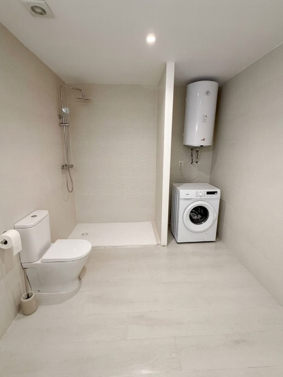 1 bedroom Apartment for sale in Torremolinos - € 300,000 (Ref: 10042136)