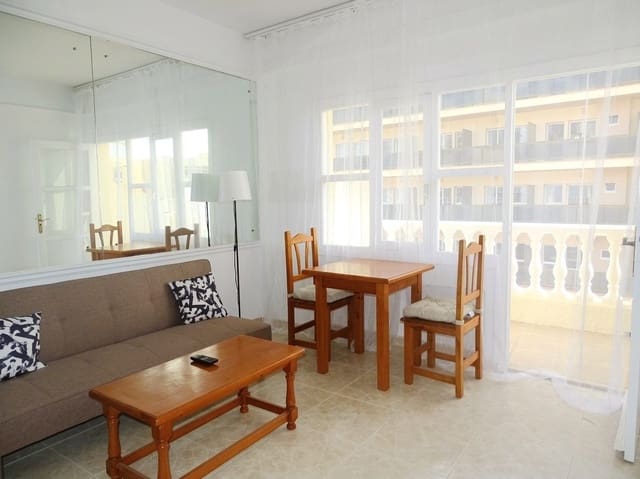 Lägenhet till salu i Torremolinos med pool - 199 999 € (Ref: 10042138)