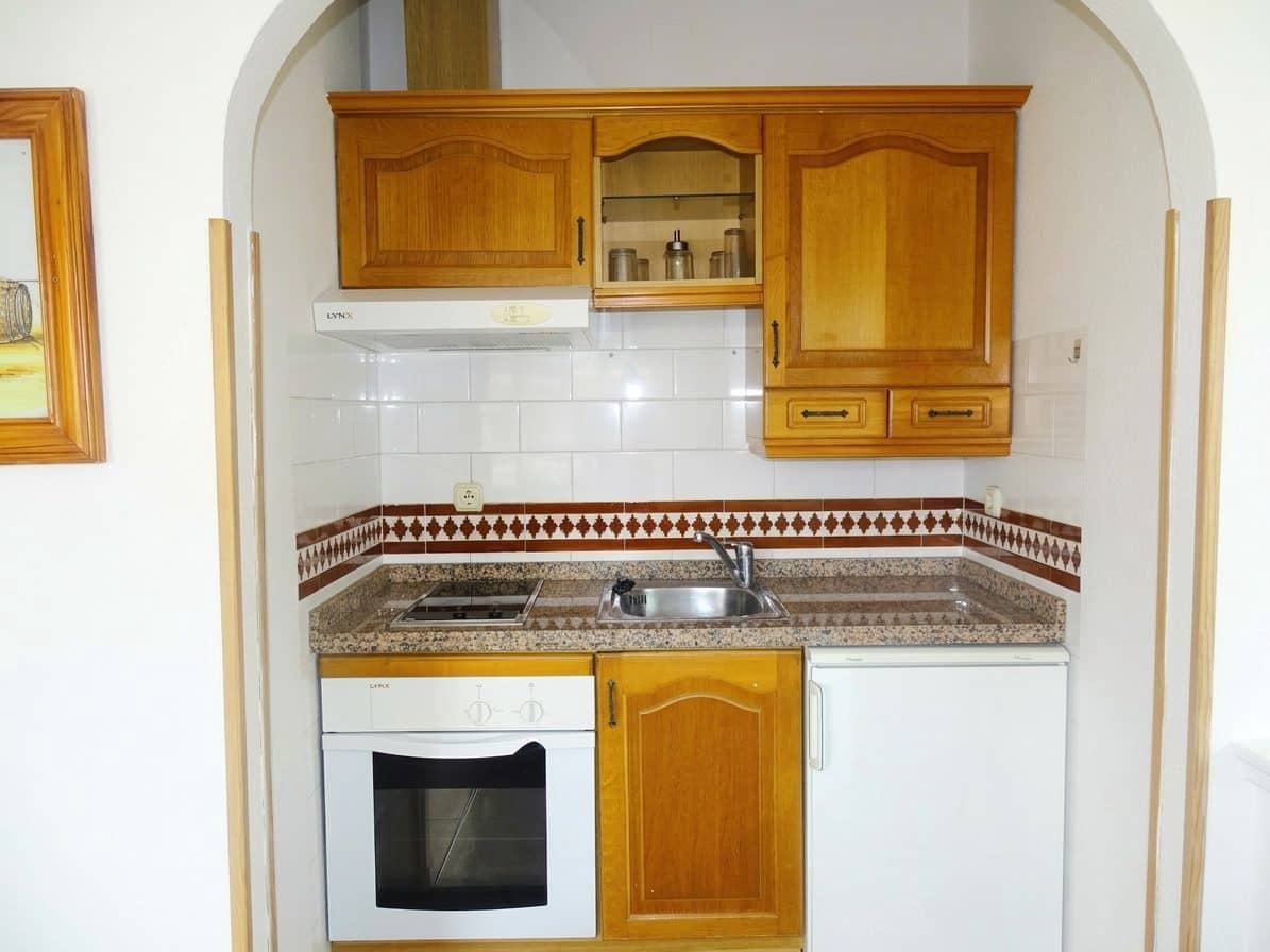 Lägenhet till salu i Torremolinos med pool - 199 999 € (Ref: 10042138)