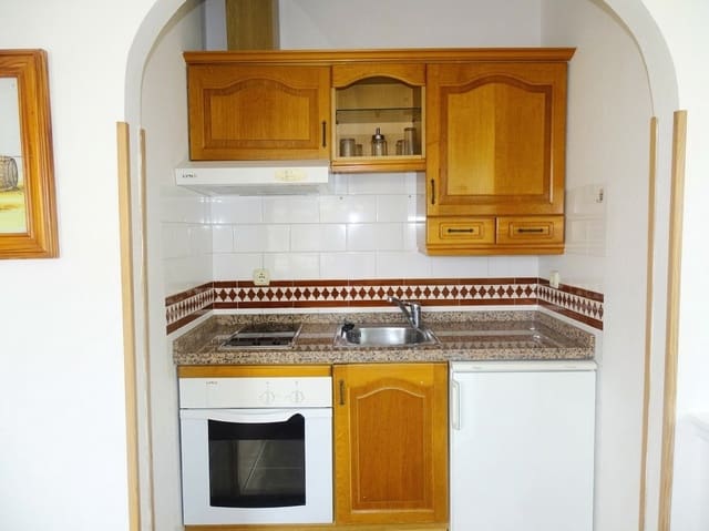Lägenhet till salu i Torremolinos med pool - 199 999 € (Ref: 10042138)