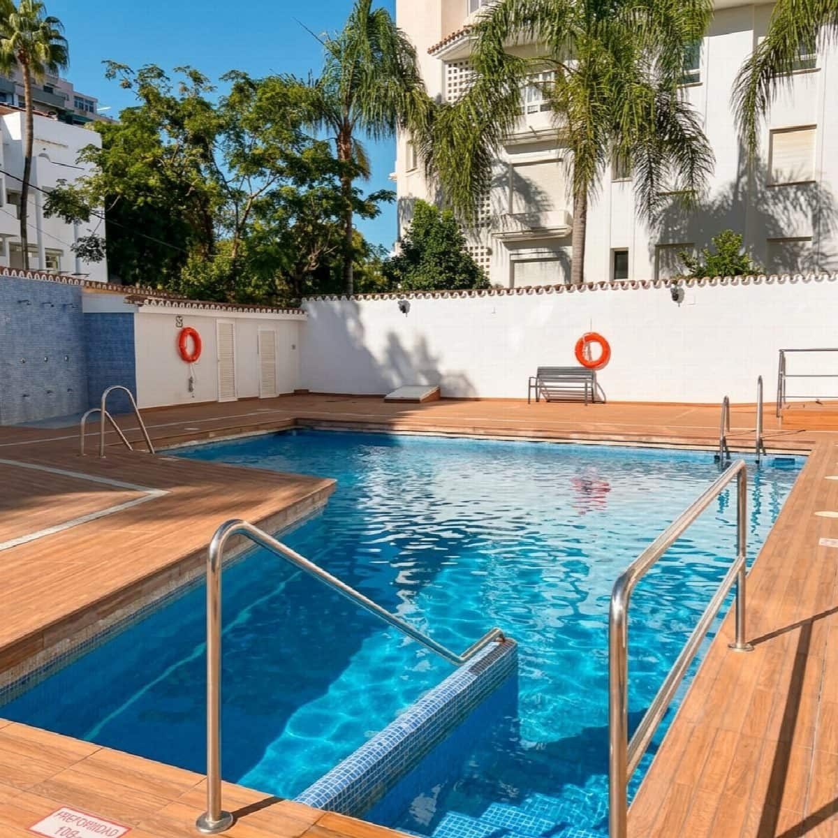 Lägenhet till salu i Torremolinos med pool - 199 999 € (Ref: 10042138)