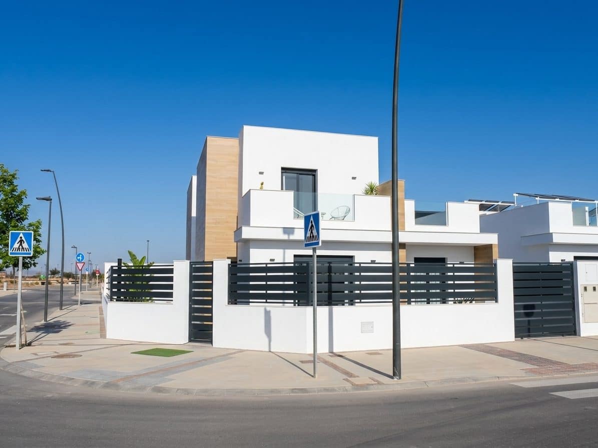 3 bedroom Villa for sale in Hortichuela with pool - € 392,500 (Ref: 10046375)