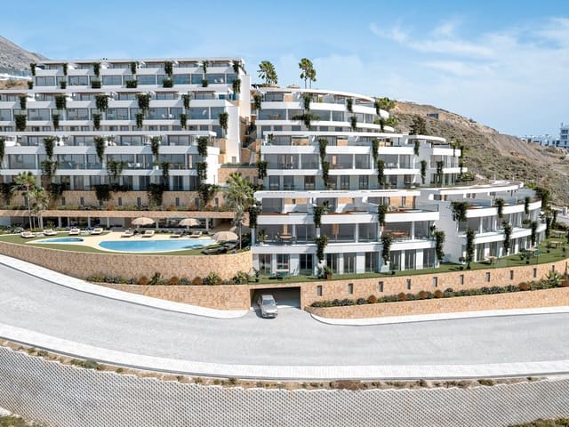 4 chambre Villa/Maison Semi-Mitoyenne à vendre à Zona Puerto Deportivo, Fuengirola - 1 300 000 € (Ref: 10046381)