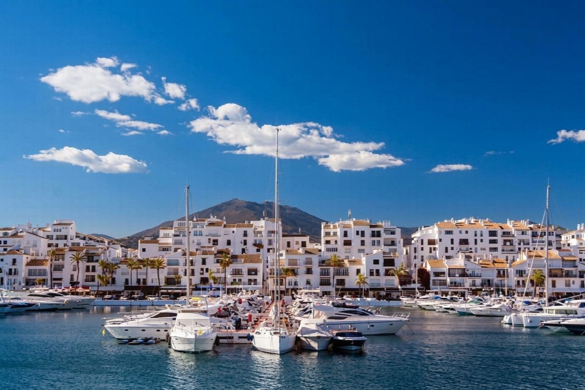 2 quarto Apartamento para venda em Puerto Banus - 1 290 000 € (Ref: 10046430)