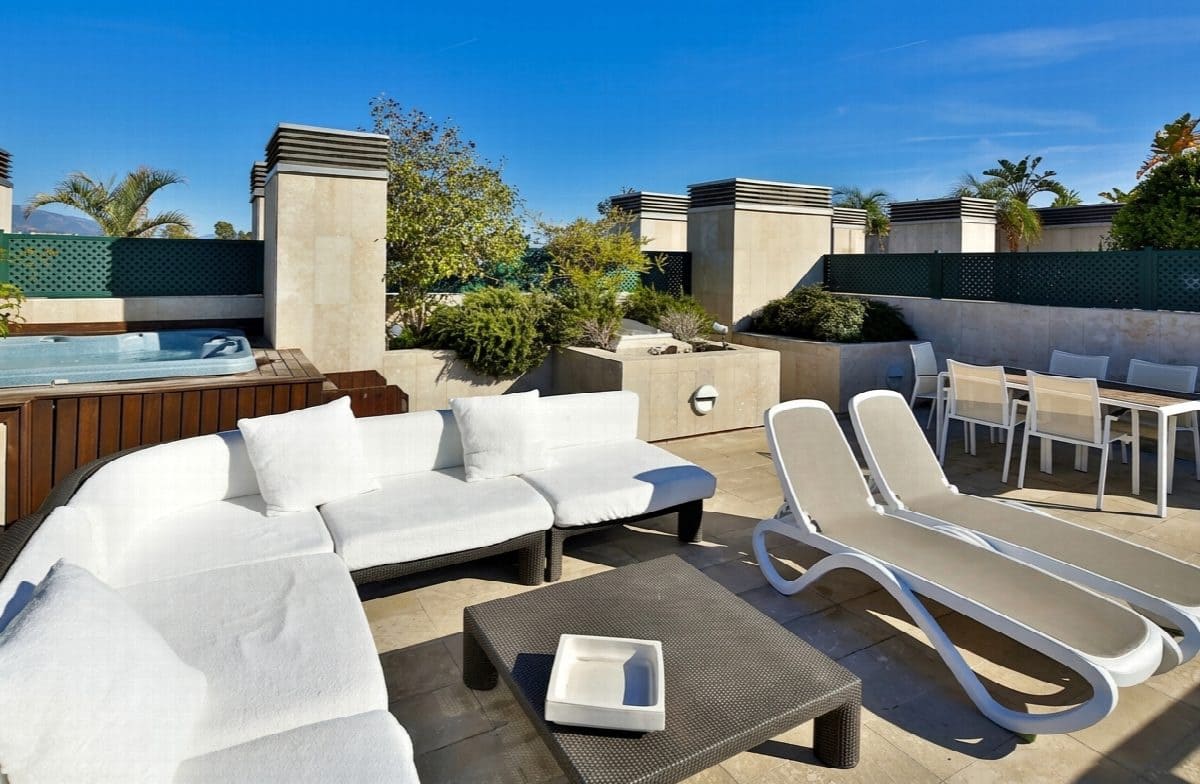 2 quarto Apartamento para venda em Puerto Banus - 1 290 000 € (Ref: 10046430)