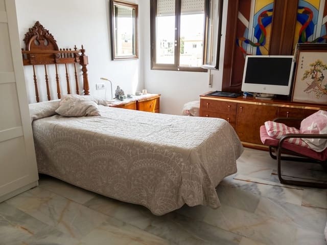2 Zimmer Apartment zu verkaufen in Centro, Estepona mit Pool - 445.000 € (Ref: 10046433)