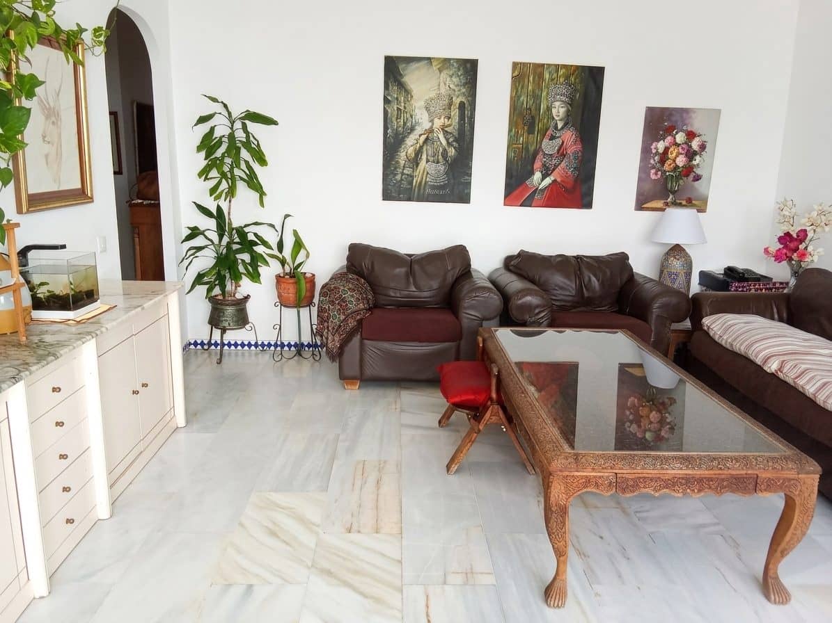 2 Zimmer Apartment zu verkaufen in Estepona mit Pool - 445.000 € (Ref: 10046433)