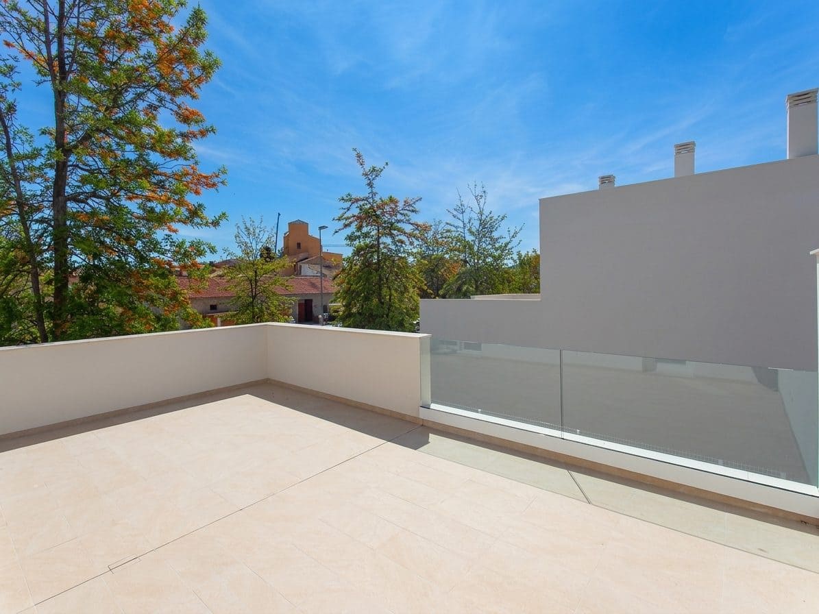 Chalet de 3 habitaciones en Alicante / Alacant ciudad en venta con piscina - 352.500 € (Ref: 10046436)