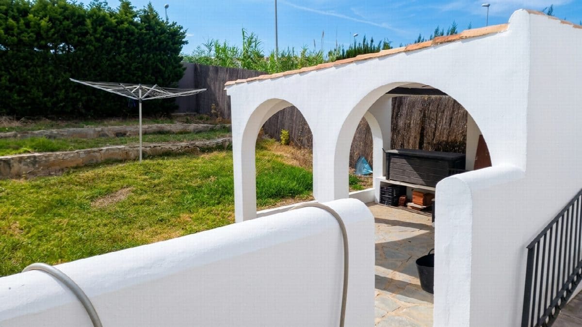 3 sypialnia Willa na sprzedaż w La Duquesa / Puerto de la Duquesa z garażem - 515 000 € (Ref: 10046439)