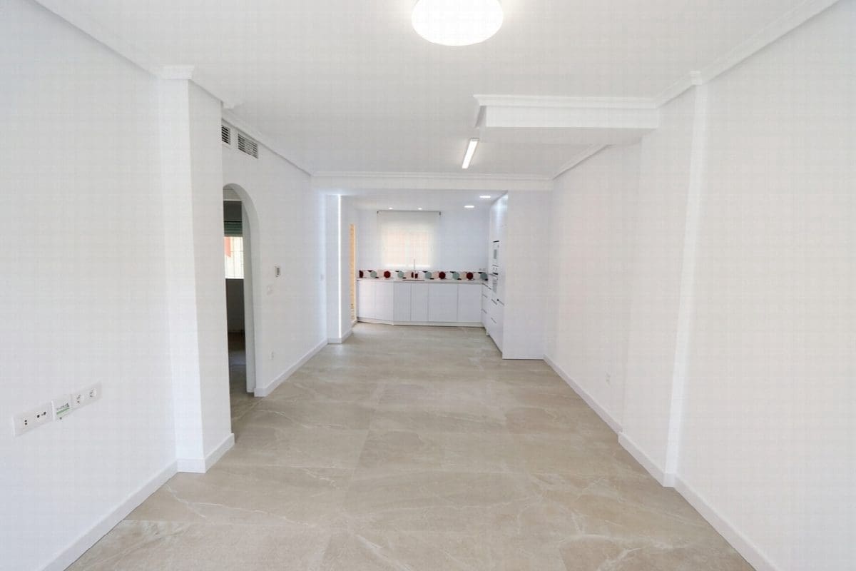 2 quarto Apartamento para venda em Pilar de la Horadada com piscina garagem - 225 000 € (Ref: 10046445)