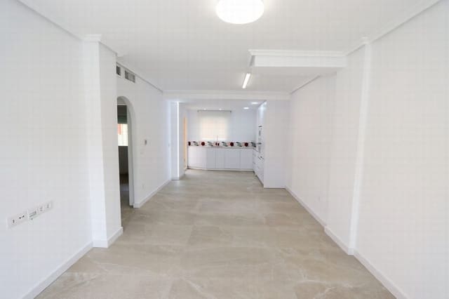 Apartamento de 2 habitaciones en Torre de la Horadada, Pilar de la Horadada en venta con piscina garaje - 225.000 € (Ref: 10046445)