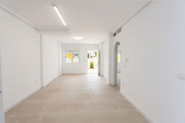 Apartamento de 2 habitaciones en Torre de la Horadada, Pilar de la Horadada en venta con piscina garaje - 225.000 € (Ref: 10046445)