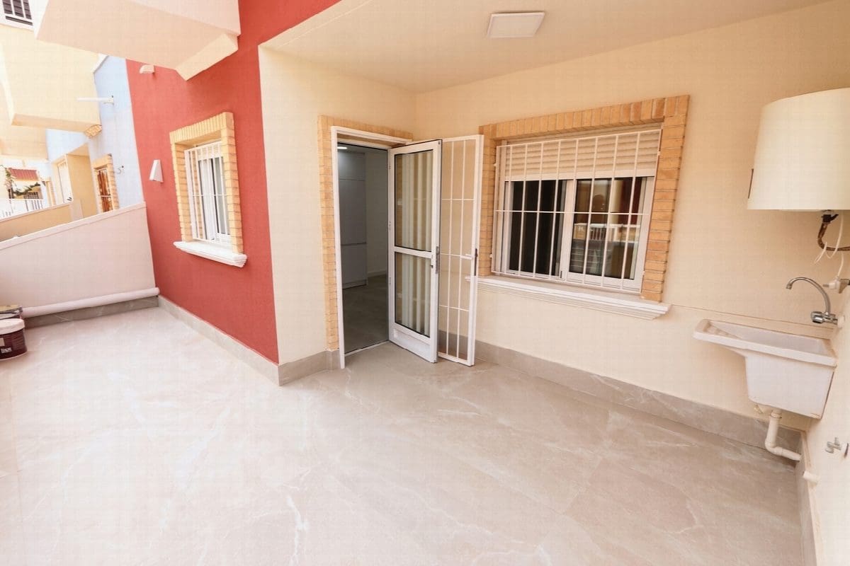 2 quarto Apartamento para venda em Pilar de la Horadada com piscina garagem - 225 000 € (Ref: 10046445)