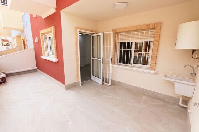 Apartamento de 2 habitaciones en Torre de la Horadada, Pilar de la Horadada en venta con piscina garaje - 225.000 € (Ref: 10046445)