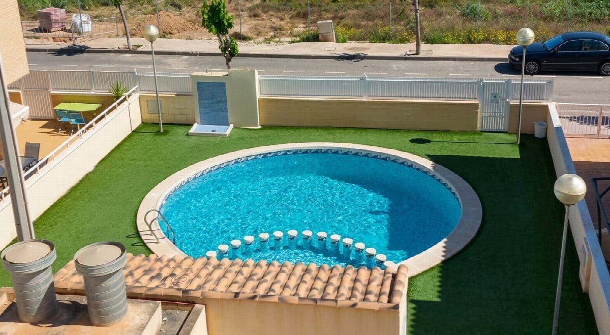 2 quarto Apartamento para venda em Pilar de la Horadada com piscina garagem - 225 000 € (Ref: 10046445)