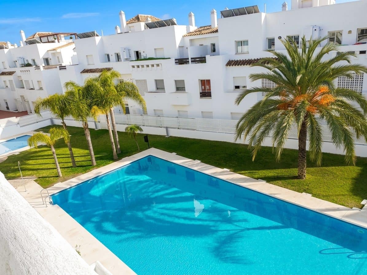 4 slaapkamer Appartement te koop in Estepona - € 449.000 (Ref: 10046448)