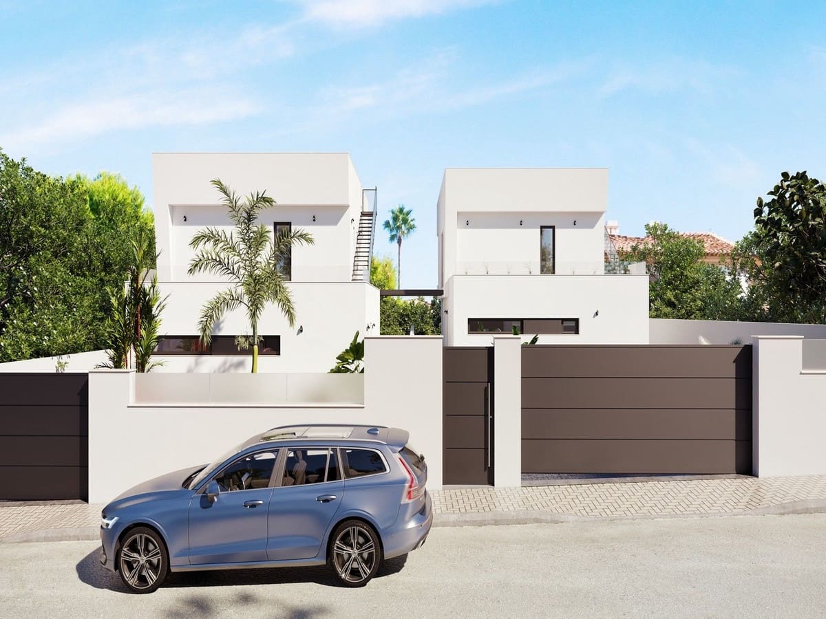 4 bedroom Villa for sale in Pilar de la Horadada with pool garage - € 649,000 (Ref: 10046449)