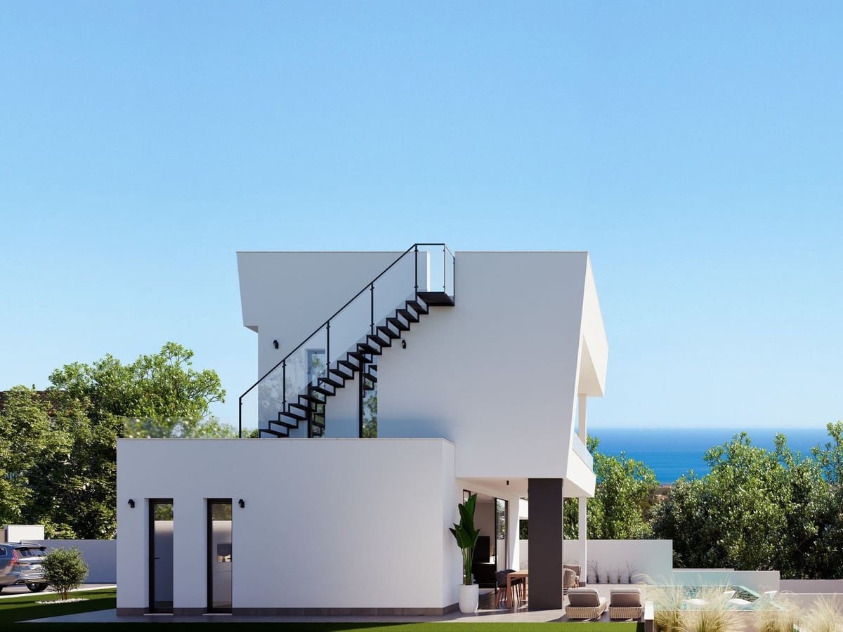4 bedroom Villa for sale in Pilar de la Horadada with pool garage - € 649,000 (Ref: 10046449)