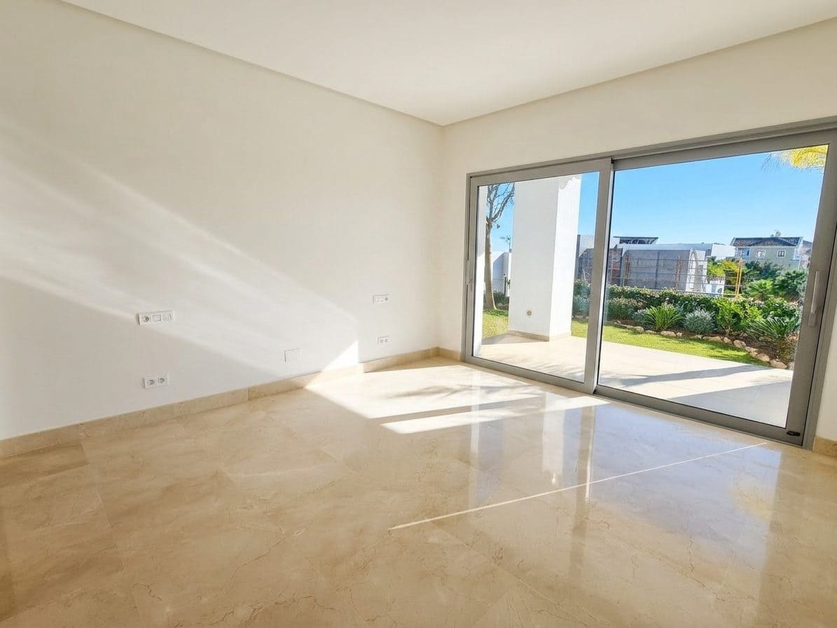 4 sovrum Villa till salu i Benahavis med pool - 2 300 000 € (Ref: 10046453)