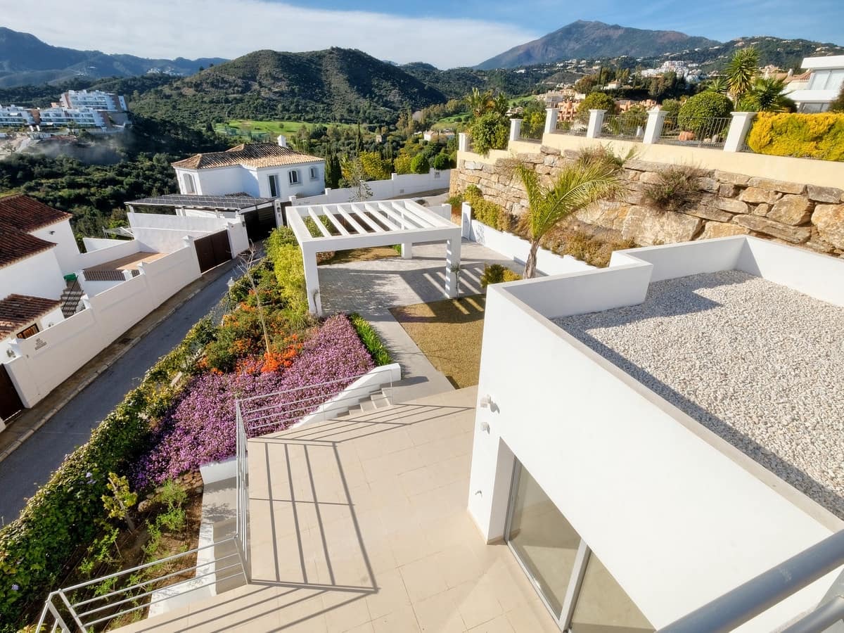 4 sovrum Villa till salu i Benahavis med pool - 2 300 000 € (Ref: 10046453)