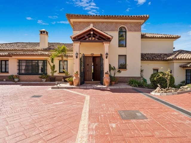 4 Zimmer Villa zu verkaufen in Montemayor - Marbella Club, Benahavís mit Pool Garage - 3.250.000 € (Ref: 10046454)