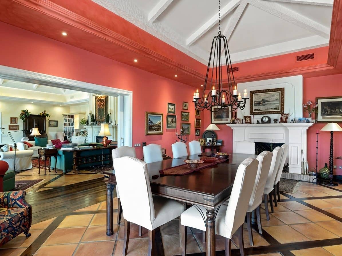4 sovrum Villa till salu i Benahavis med pool garage - 3 250 000 € (Ref: 10046454)