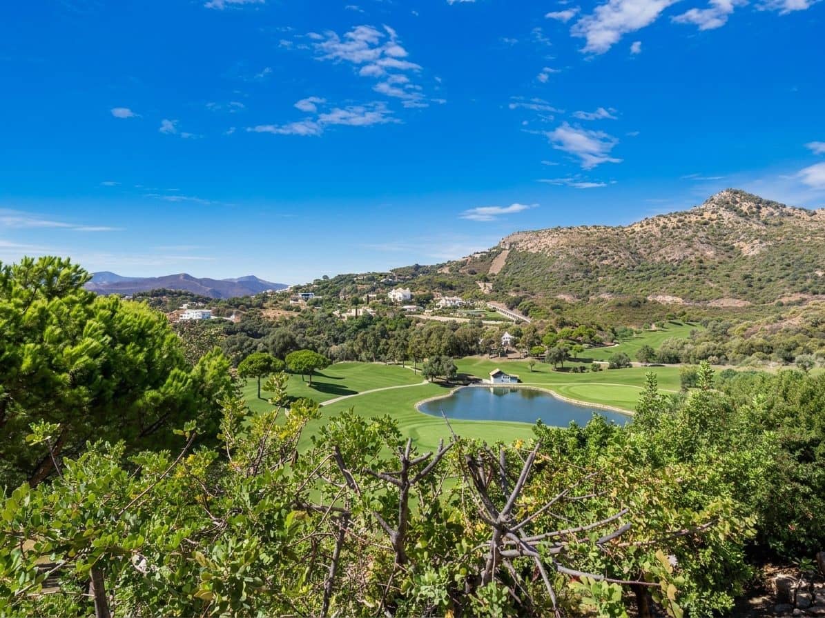4 sovrum Villa till salu i Benahavis med pool garage - 3 250 000 € (Ref: 10046454)
