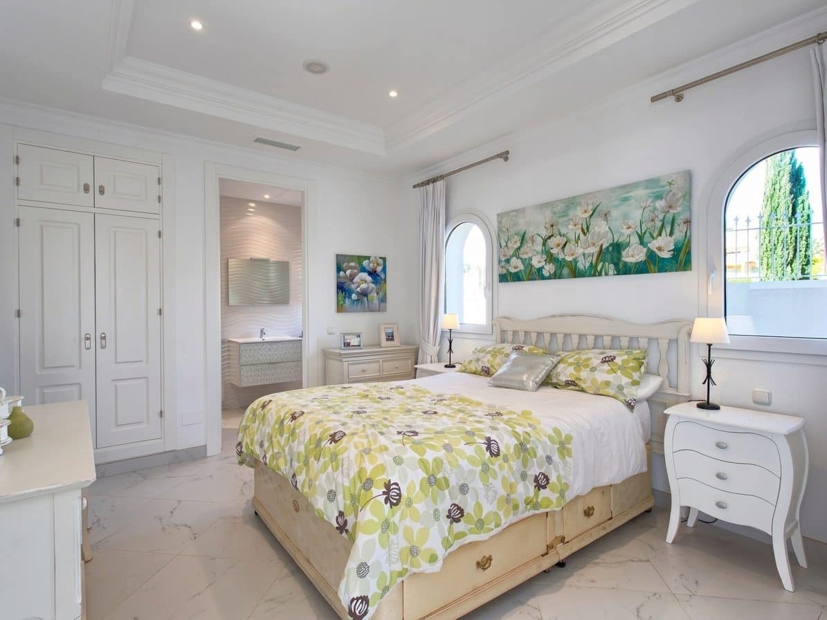 8 quarto Moradia para venda em Benahavis com piscina - 3 995 000 € (Ref: 10046455)
