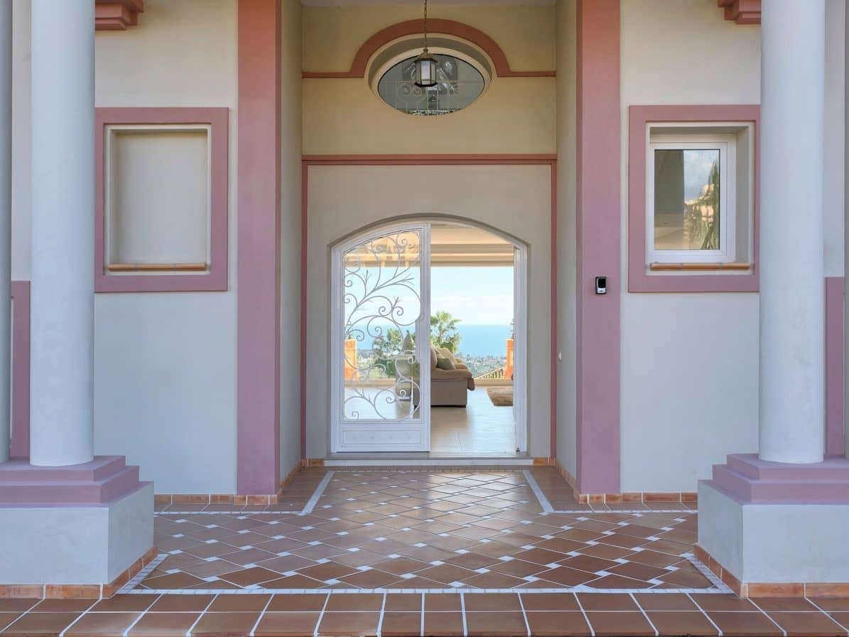 8 quarto Moradia para venda em Benahavis com piscina - 3 995 000 € (Ref: 10046455)