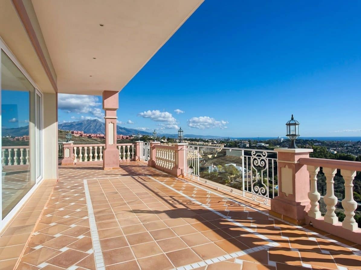 8 quarto Moradia para venda em Benahavis com piscina - 3 995 000 € (Ref: 10046455)