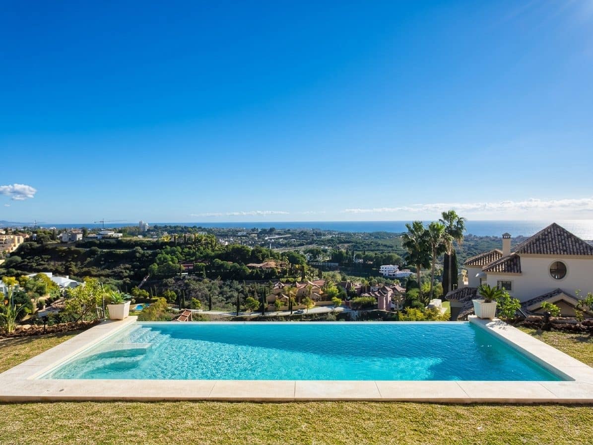 8 quarto Moradia para venda em Benahavis com piscina - 3 995 000 € (Ref: 10046455)