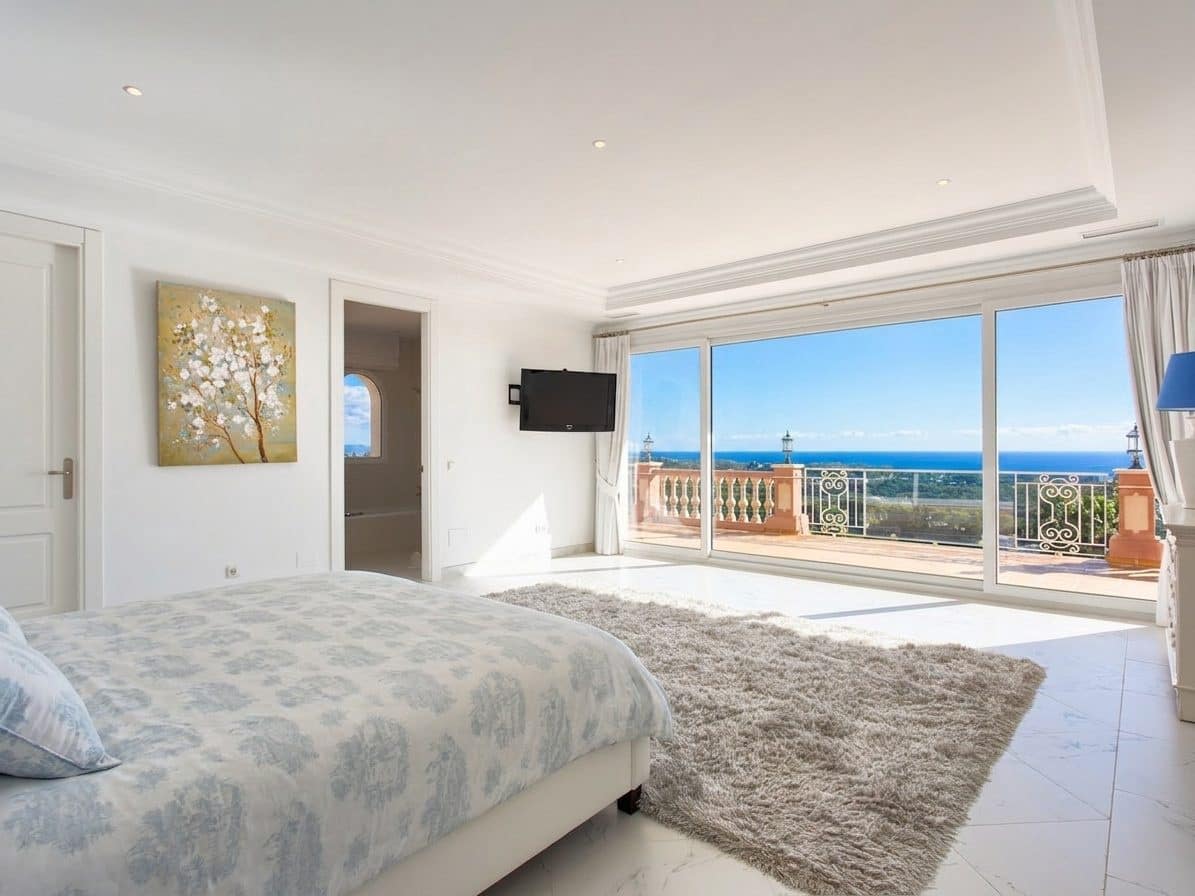 8 quarto Moradia para venda em Benahavis com piscina - 3 995 000 € (Ref: 10046455)