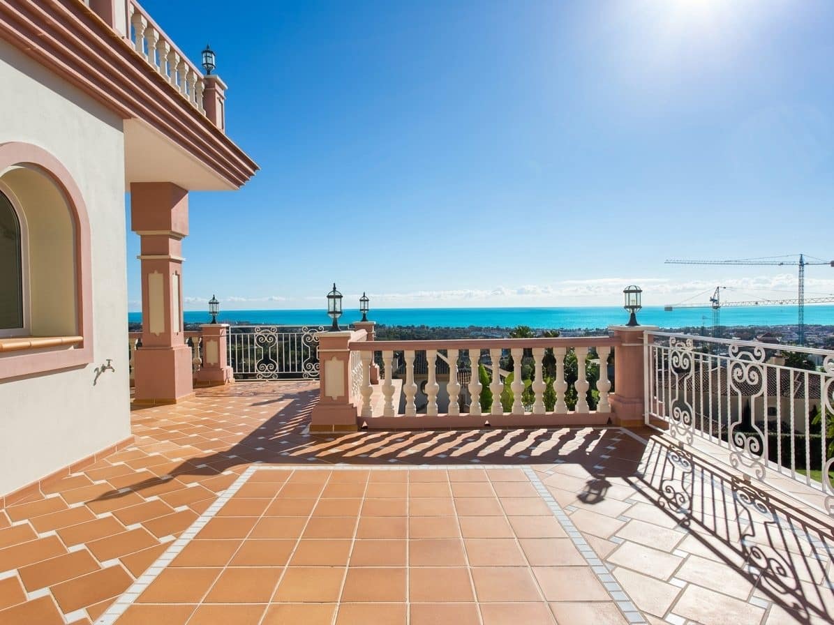 8 quarto Moradia para venda em Benahavis com piscina - 3 995 000 € (Ref: 10046455)