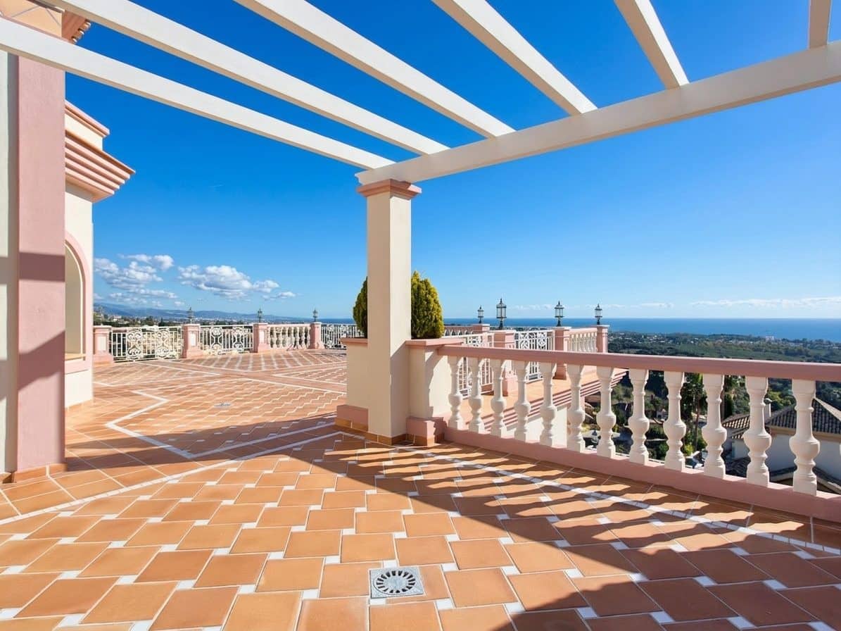 8 quarto Moradia para venda em Benahavis com piscina - 3 995 000 € (Ref: 10046455)